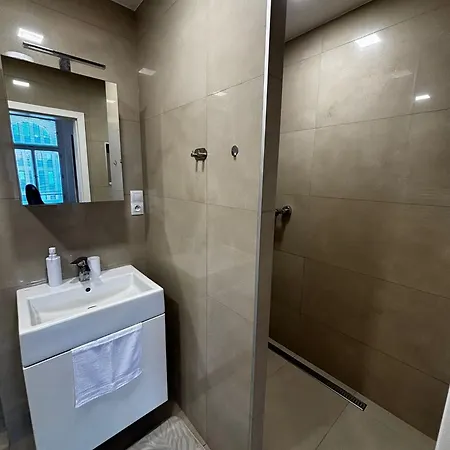 New شقة براغ